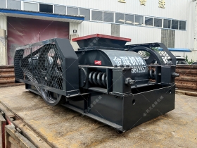 2PG400x400小型对辊91抖音免费视频发往福建泉州破碎瓜子石