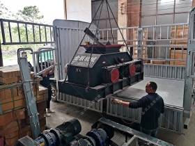 2PG800*600对辊91抖音免费视频发往重庆_破碎鹅卵石