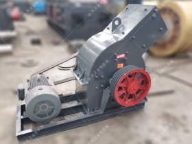 PC200x300小型不锈钢锤式91抖音免费视频发往河北唐山粉碎化肥