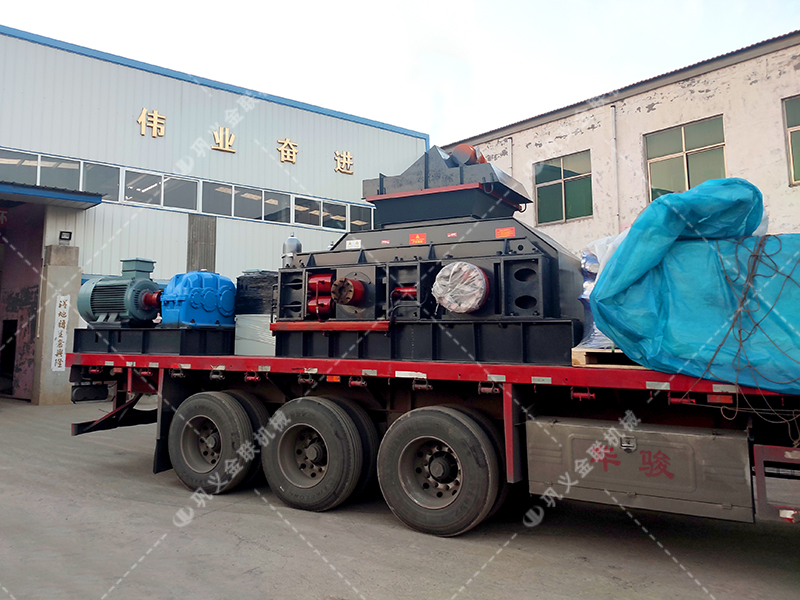 2PGY1200x800鹅卵石液压对辊抖音APP污下载发往重庆